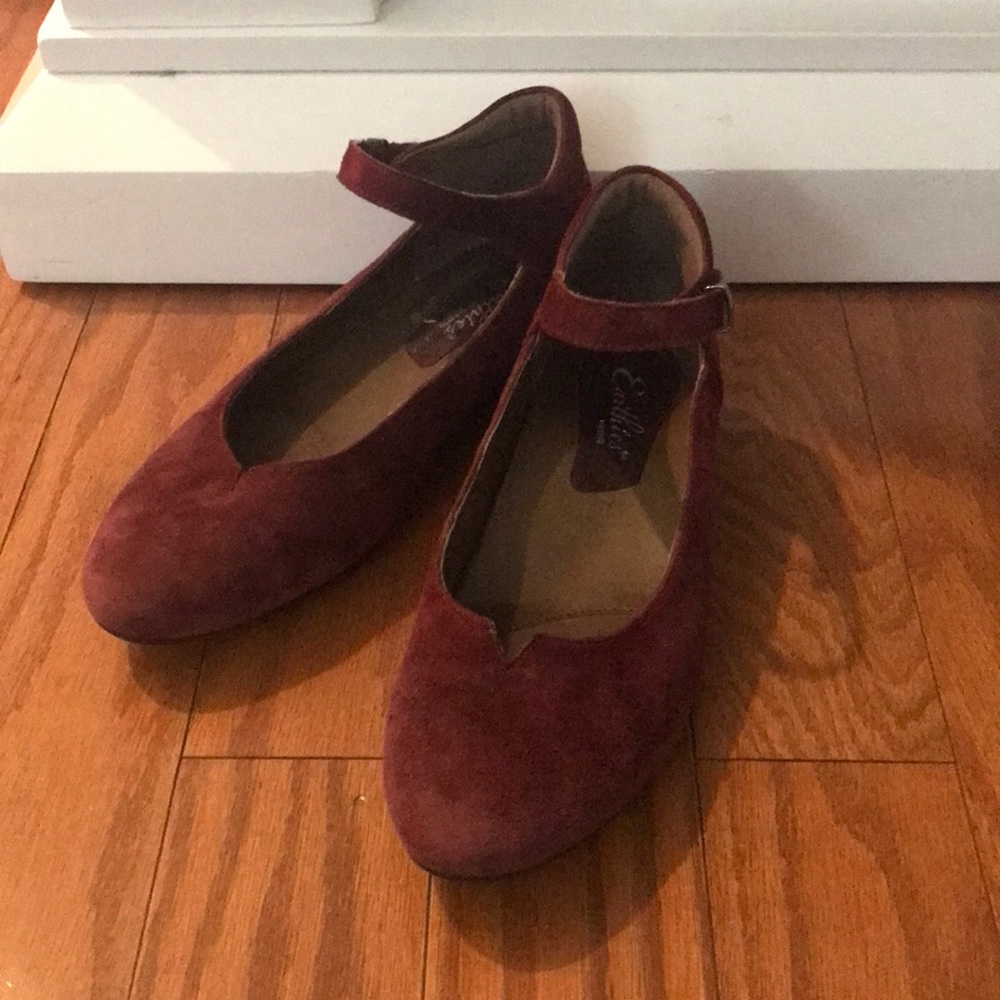 Flats for girls